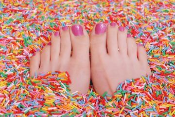 pedicure feet nails
